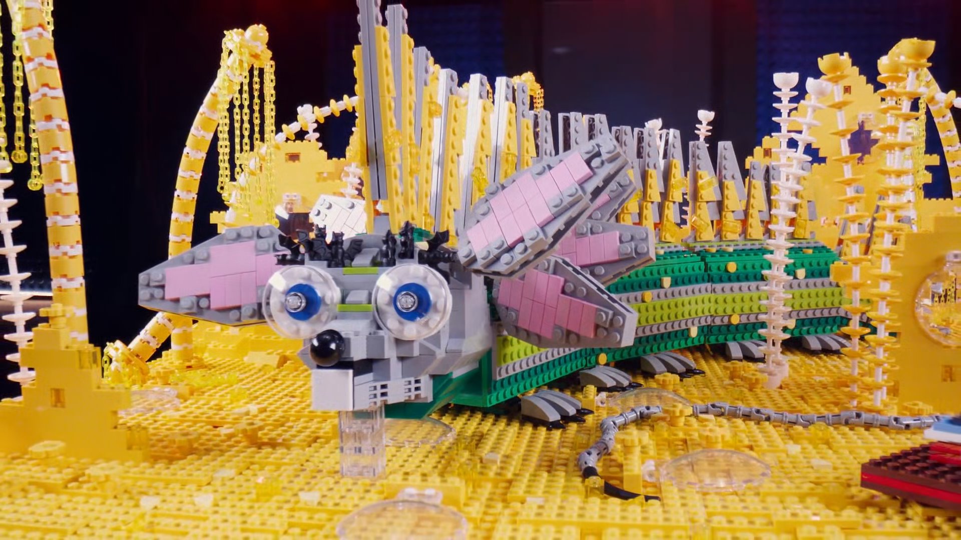 LEGO Masters U.S Season 2     – Land and Sea Challenge – Natalie and Michelle Electric Eel + Rat