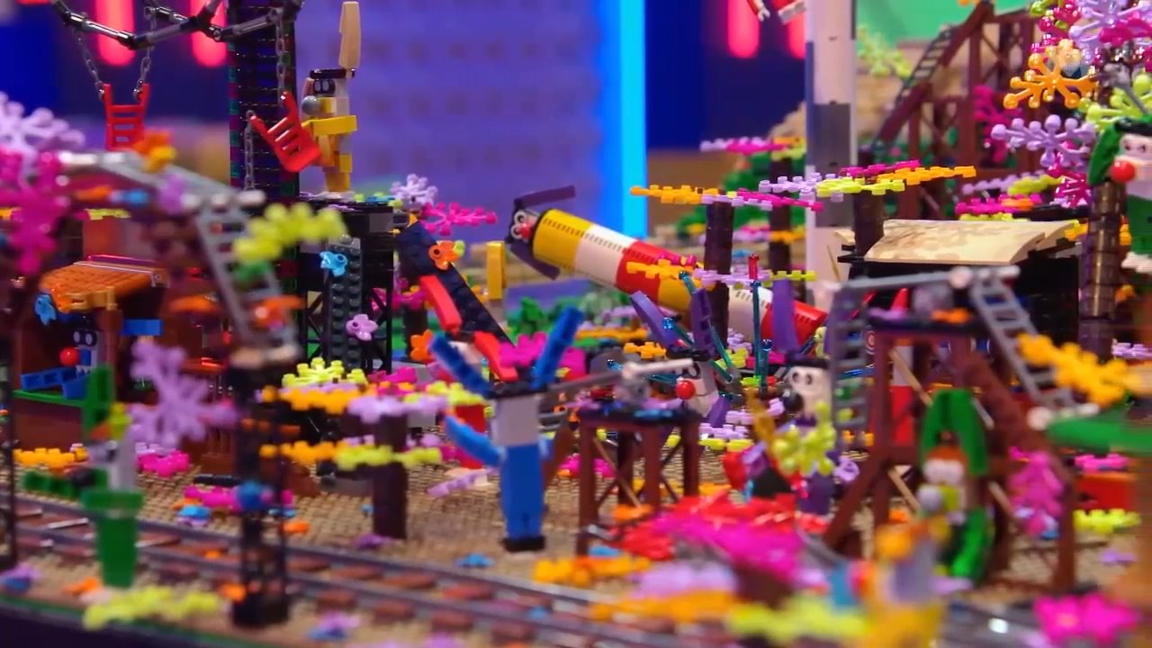 LEGO Masters France - Season 2 - Episode 1 - Laure and Hervé
