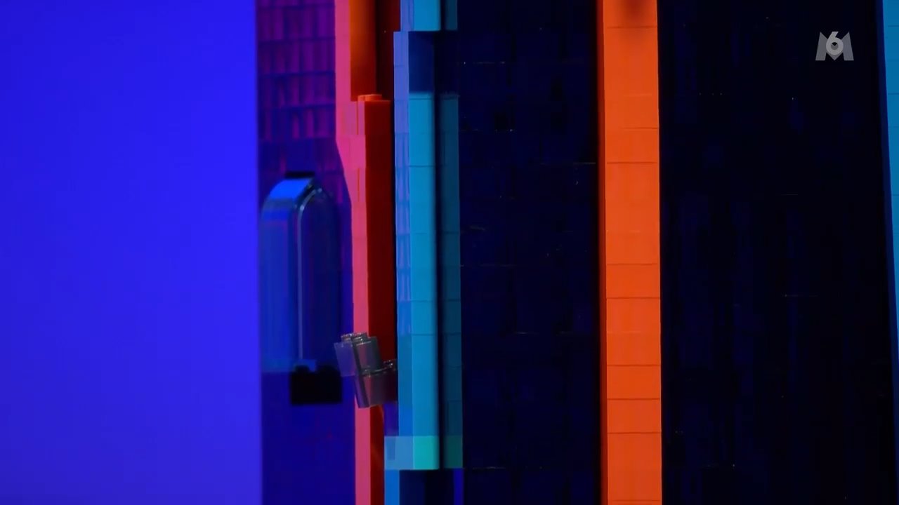 LEGO Masters France - S02E02  Part 2 - Tower Shake Challenge - Sandor and Loïc -  Tron Tower