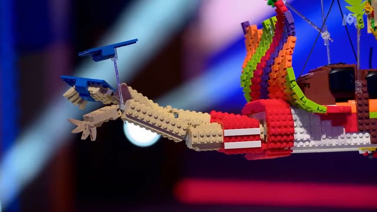 LEGO Masters France - Season 2 - Episode 1 - Étienne and Christine