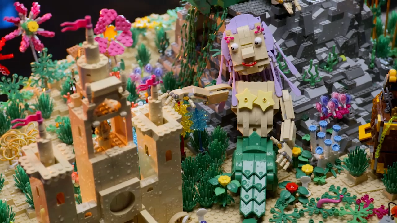 LEGO Masters Australia - Season 4 Episode 1 - Lexi & Rachel - Mermaids