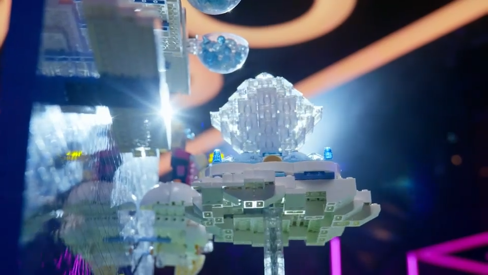 LEGO Masters Australia – Season 4 Episode 3 – Paul & Trent - Lucy in the Sky with Diamonds