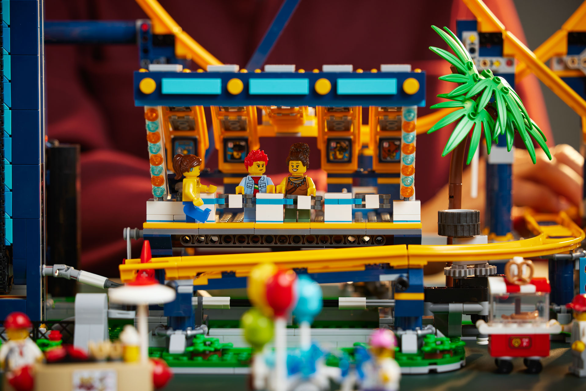 LEGO 10303 - Loop Coaster  - New LEGO Set Announcement Roller Coaster