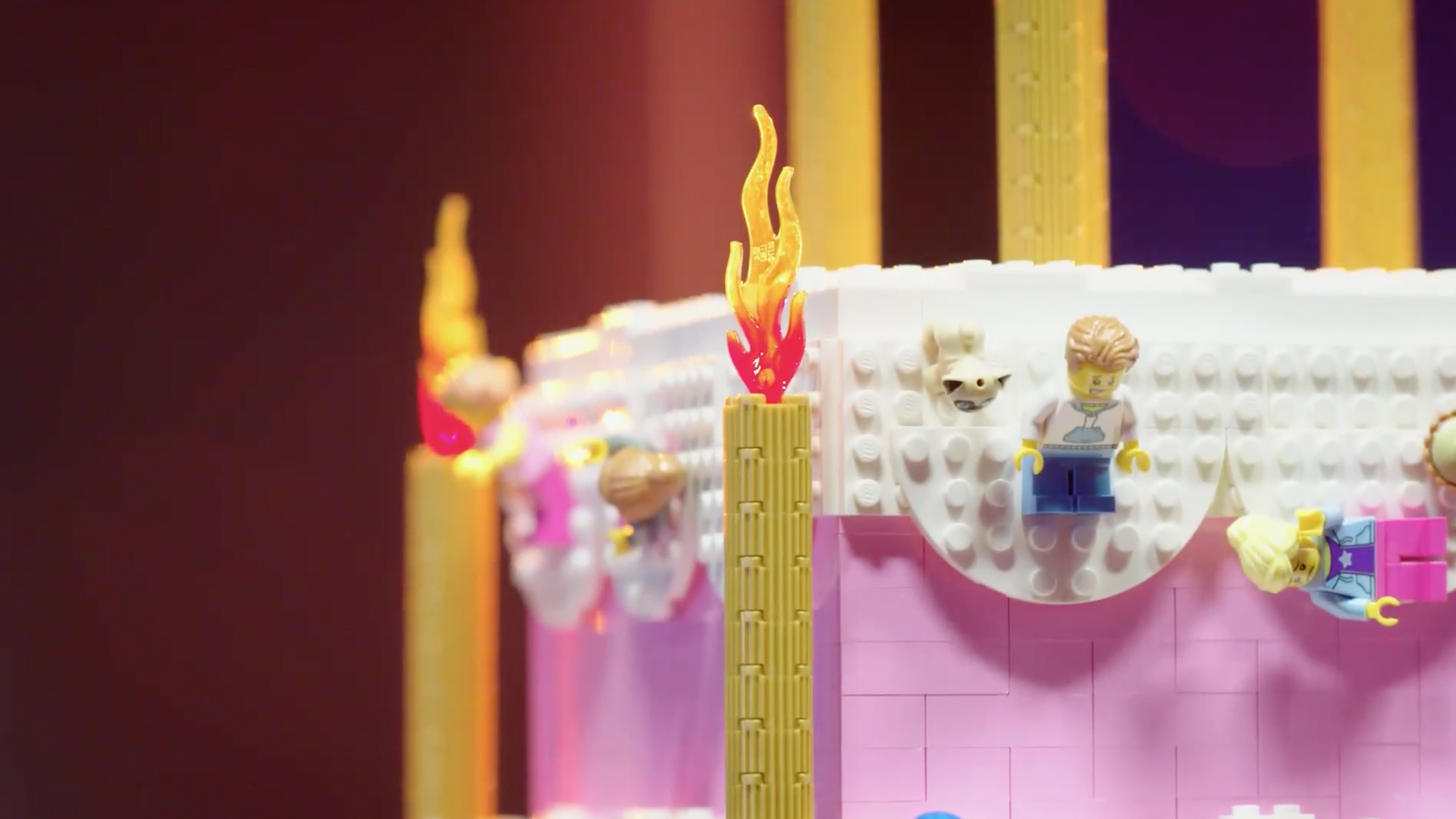 LEGO Masters U.S Season 2     – Make & Shake Challenge – Bryan and Lauren - Birthday Cake