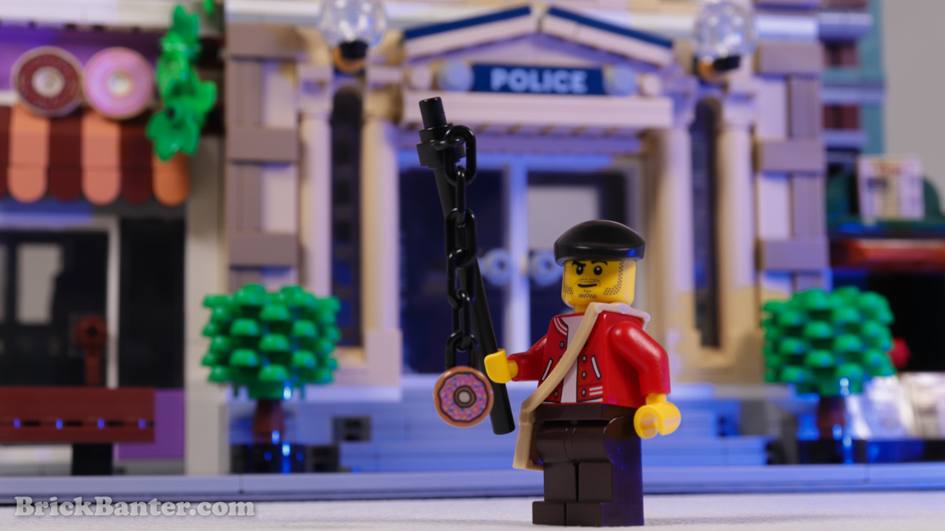 LEGO 10278 – Police Station - Chris McVeigh