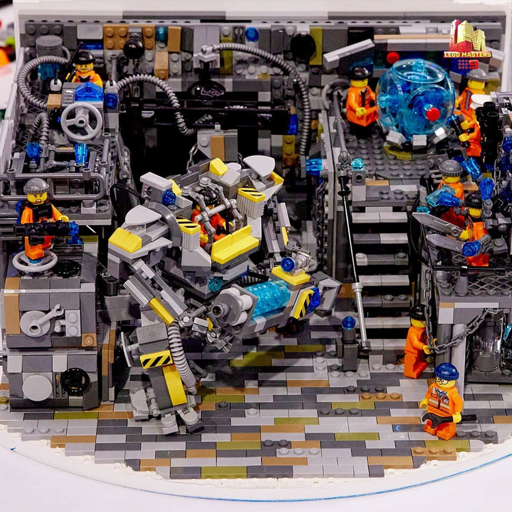 LEGO Masters Australia Season3 - Mission To Mars Challenge – Owen & Scott - Space Armoury