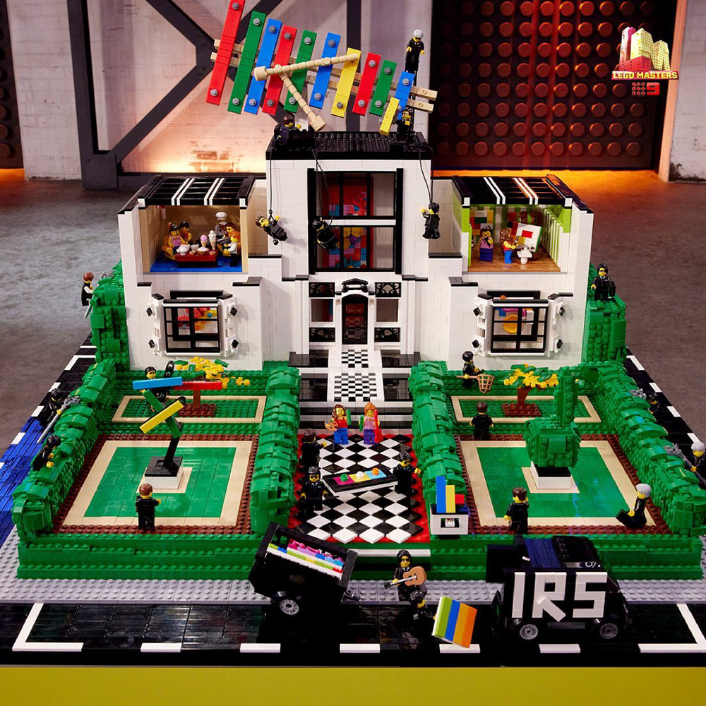 LEGO Masters Australia Season3 - Dream House Challenge – Sarah & Fleur - Hollywood Art Mansion