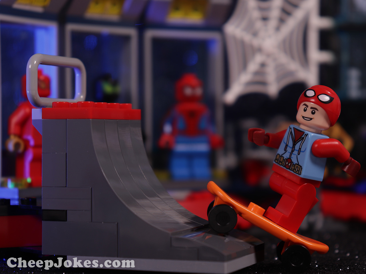 The stunning LEGO® Marvel Spider-Man Attack on the Spider Lair (76175) is the first LEGO version of the superhero’s awesome HQ – part high-tech headquarters and part super-cool teenager’s room!